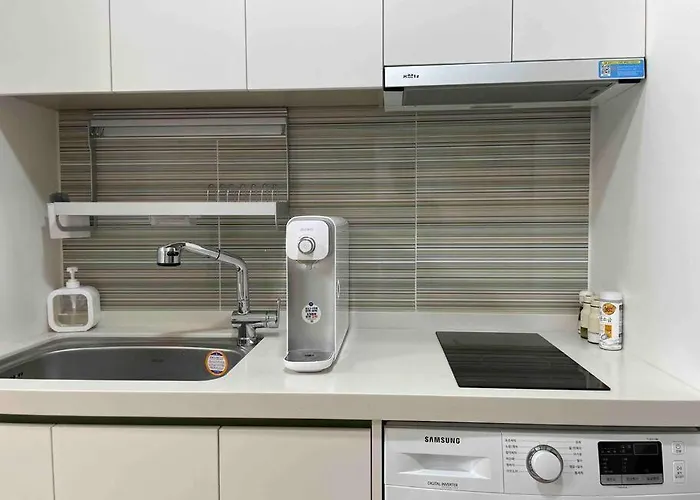 The Share Myeongdong High Floor & Free Gym #subway Station 3min #myeongdong 10min Apartment Seoul