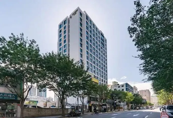 The Share Myeongdong High Floor & Free Gym #subway Station 3min #myeongdong 10min