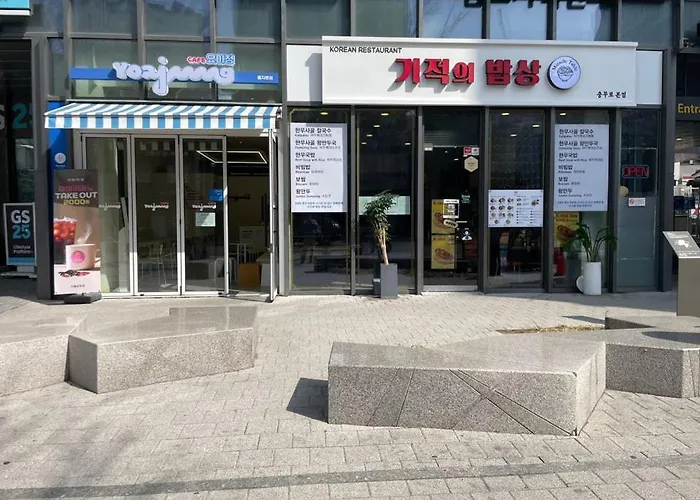 The Share Myeongdong High Floor & Free Gym #subway Station 3min #myeongdong 10min